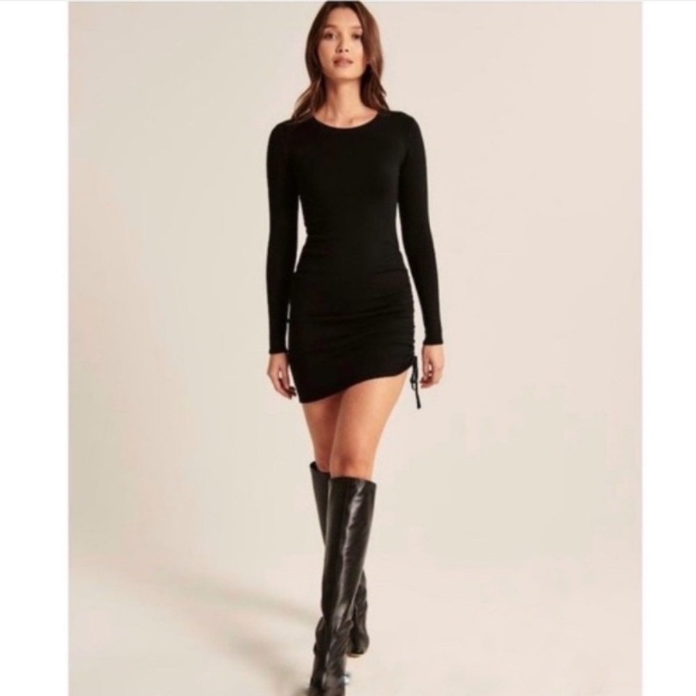 NWT Abercrombie and Fitch Ruched Knit Sweater Mini Dress in Black - Size Small T